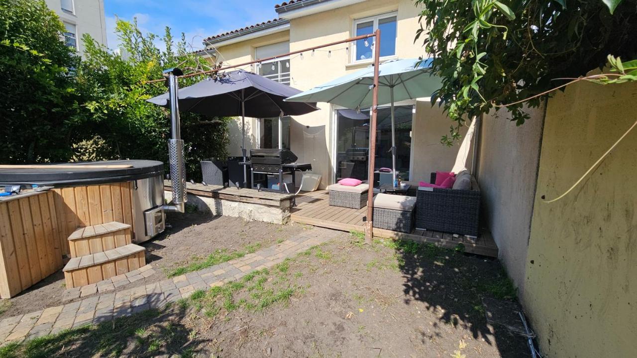 Bed To Rent - Maison Calme Avec Jacuzzi Sous Supplement บอร์โด ภายนอก รูปภาพ