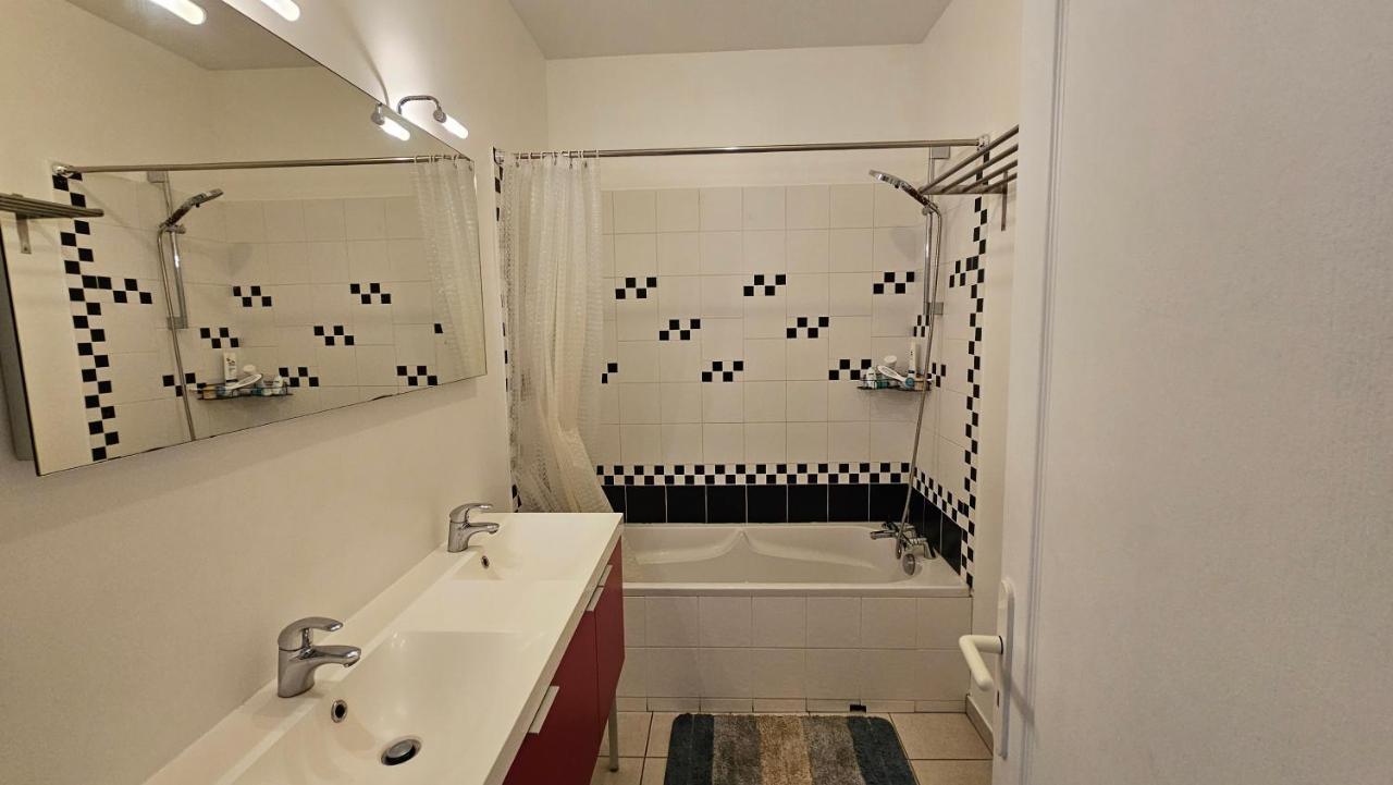 Bed To Rent - Maison Calme Avec Jacuzzi Sous Supplement บอร์โด ภายนอก รูปภาพ