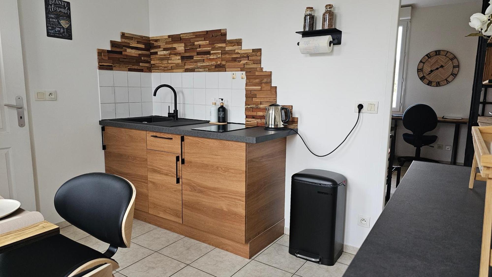 Bed To Rent - Maison Calme Avec Jacuzzi Sous Supplement บอร์โด ภายนอก รูปภาพ