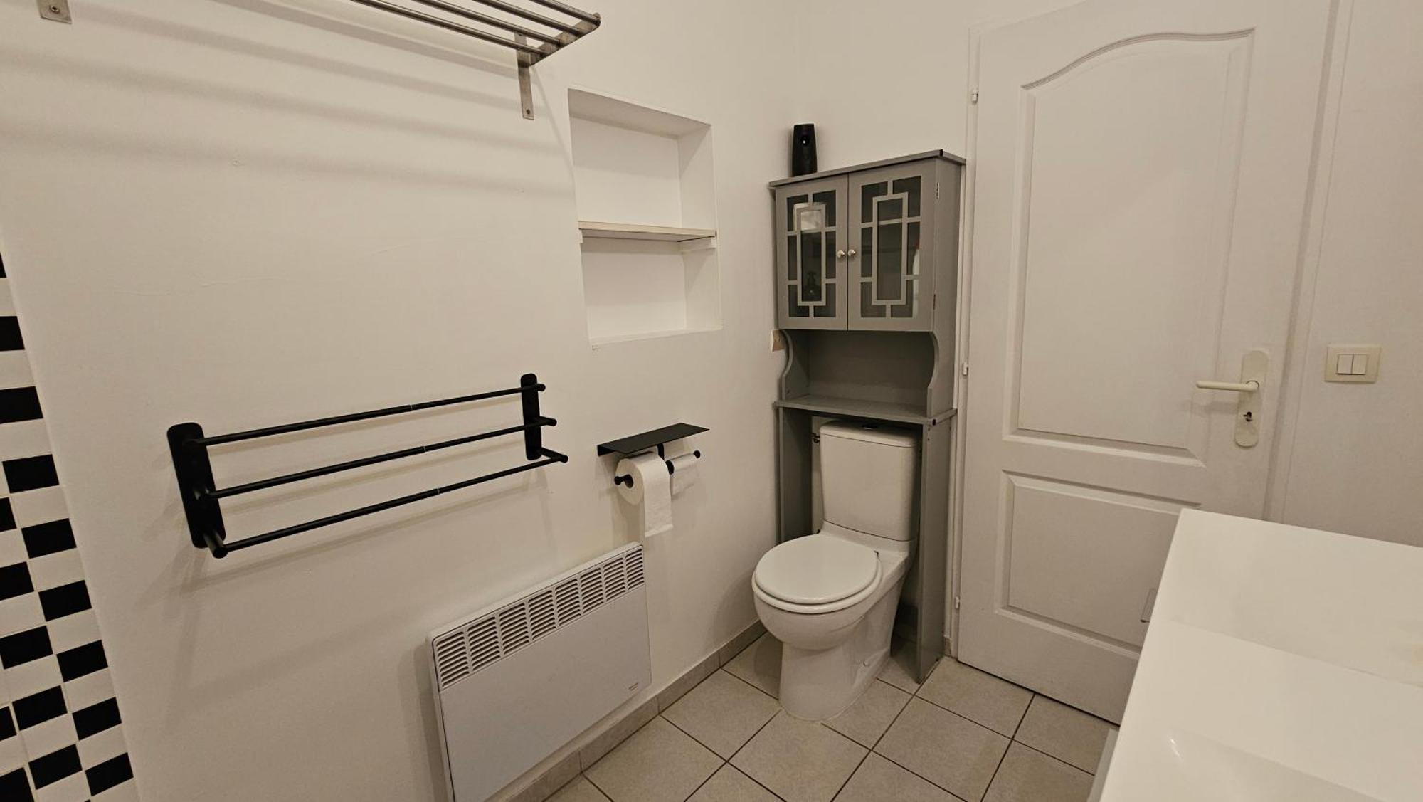 Bed To Rent - Maison Calme Avec Jacuzzi Sous Supplement บอร์โด ภายนอก รูปภาพ
